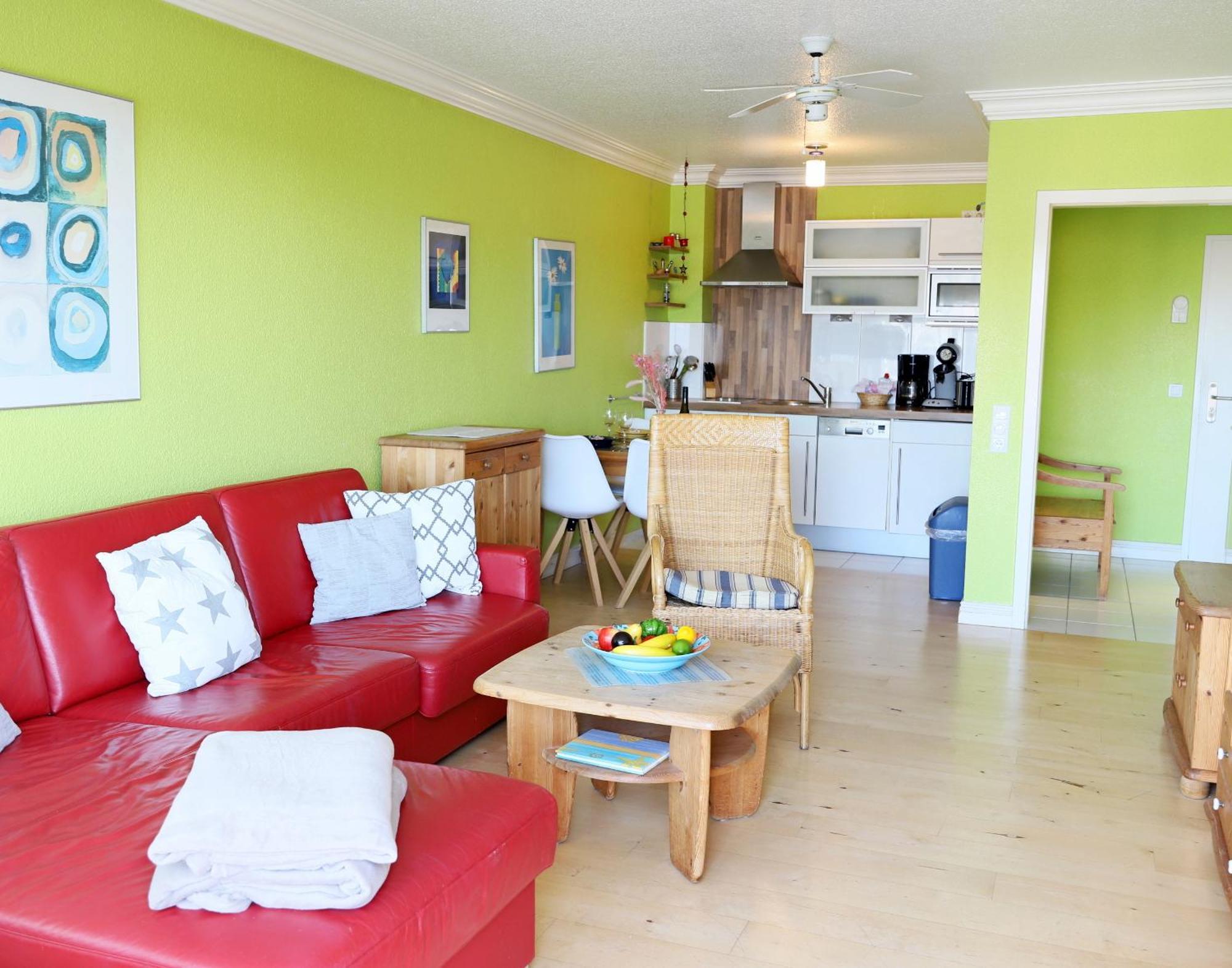 Apartment Geräumiges 2-zimmer-appartement In Der 3. Etage Des Hauses.